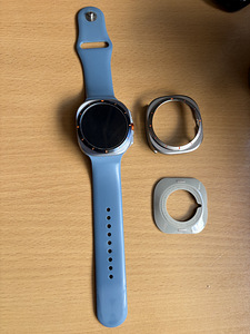 Samsung Galaxy Watch Ultra (2025) (1 foto / 4)
