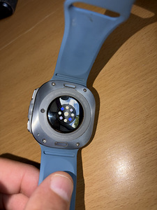 Samsung Galaxy Watch Ultra (2025) (2 foto / 4)