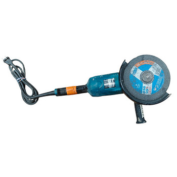 Suur-relakas Makita GA9020S