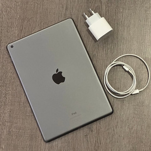 iPad 10,2" 32GB WiFi, Space Gray (8Gen) (2 foto / 2)