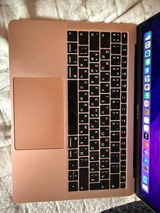 Продам MacBook (6 фото из 6)