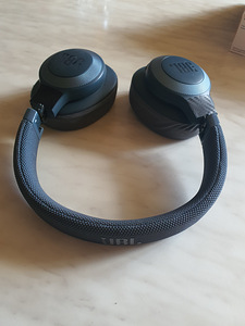 Jbl E65 BTNC (6 фото из 7)