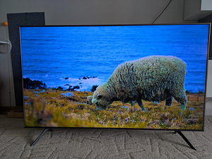 Smart TV 4K Samsung 55" (UE55TU7172) – väga heas seisukorras (3 foto / 6)