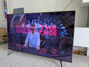 Smart TV 4K Samsung 55" (UE55TU7172) – väga heas seisukorras (4 foto / 6)