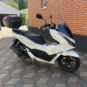 Максискутер Honda PCX125