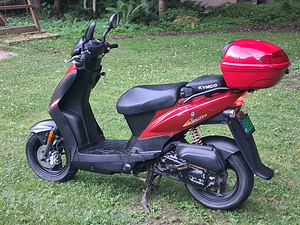 Roller Kymco Agility 50 (4 foto / 9)