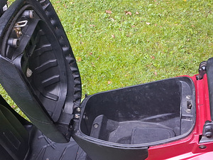 Roller Kymco Agility 50 (3 foto / 9)
