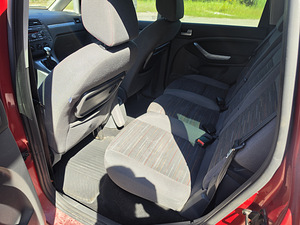 Ford C-Max (7 foto / 9)