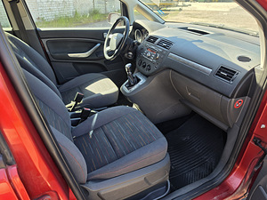 Ford C-Max (9 foto / 9)