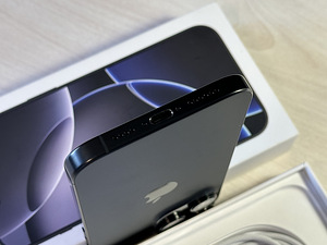 Apple iPhone 16 Pro Max Black 256GB в очень хорошем состоянии. Аккумулятор 90% (4 фото из 10)
