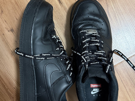 Nike air force supreme