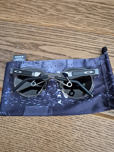 OAKLEY (9 фото из 10)