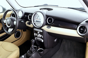 MINI Cooper Clubman ATM 1.6 88kW (5 фото из 7)