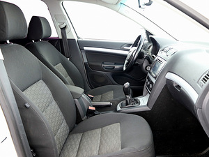 Skoda Octavia Comfortline Facelift 1.4 90kW (6 foto / 8)