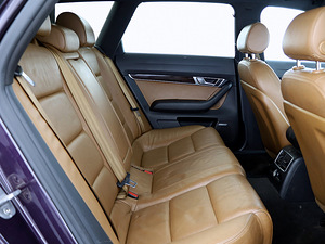 Audi A6 Quattro Individual ATM 3.0 TDI 171kW (7 foto / 8)