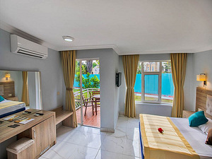 MIRA MERIDIA BEACH HOTEL (4 foto / 9)
