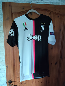 Футболка Juventus CR7 (2 фото из 2)