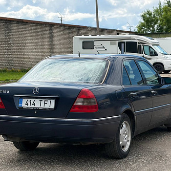 MERCEDES-BENZ C 180