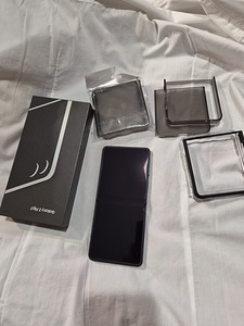 Galaxy Flip7 256 ГБ (1 фото из 5)