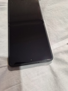 Galaxy Flip7 256 ГБ (3 фото из 5)