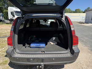 VOLVO V 70 (9 foto / 11)
