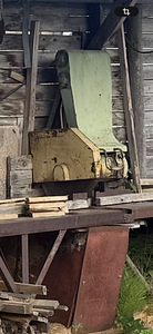 Puidu ristlõikelaud rullkonveieriga / saeliin (5 foto / 5)