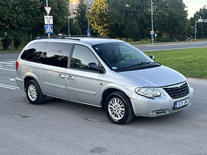 CHRYSLER GRAND VOYAGER (2 фото из 10)