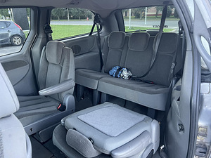 CHRYSLER GRAND VOYAGER (10 фото из 10)