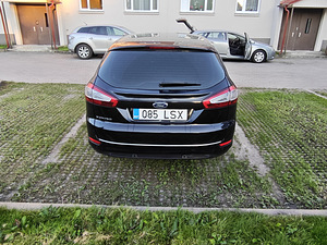 Ford Mondeo (7 фото из 14)
