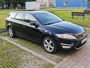 Ford Mondeo (2 фото из 14)