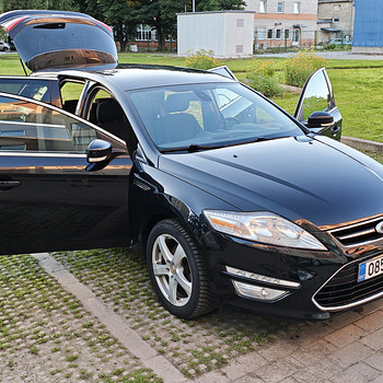 Ford mondeo