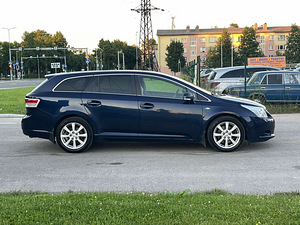 TOYOTA AVENSIS (5 фото из 11)