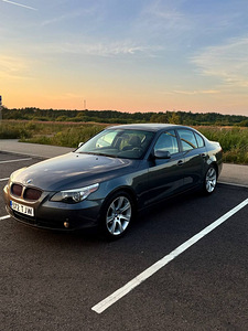 BMW 545 4.4 245 (1 foto / 8)