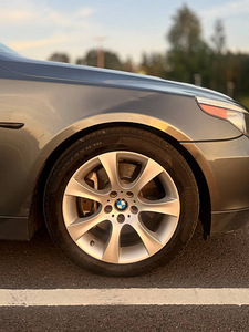 BMW 545 4.4 245 (4 foto / 8)