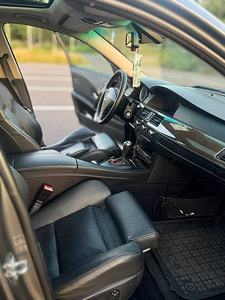 BMW 545 4.4 245 (6 foto / 8)