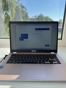 Ноутбук Asus Vivobook E410MA (1 фото из 2)