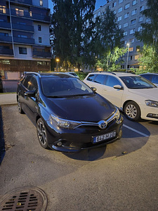 Аренда Toyota Auris (1 фото из 2)