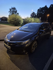 Аренда Toyota Auris (2 фото из 2)