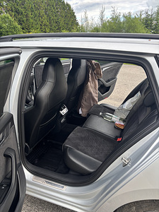 Skoda Superb Sportline (7 foto / 8)