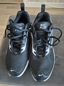 Кроссовки Nike, размер 38 (1 фото из 4)