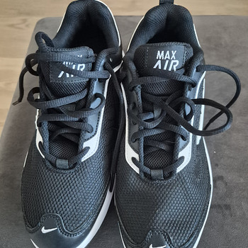 Tossud Nike, uued suurus 38