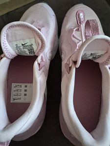 Кроссовки Nike, размер 37,5 (5 фото из 5)