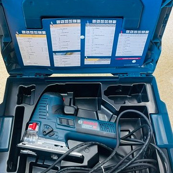 Bosch GST 160 — uus professionaalne tikksaag kohvris
