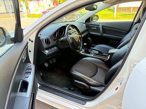 Mazda 6 (8 foto / 10)