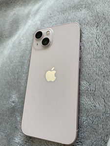 iPhone 13 розовый 128GB (3 фото из 4)