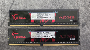 DDR4 32GB RAM F4-3200C16D-32GIS (1 foto / 3)