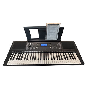 Синтезатор Yamaha PSR-373 (2 фото из 2)