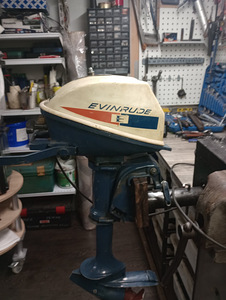 Мотор для лодки 1969 Evinrude Lightwin 4hp (1 фото из 6)