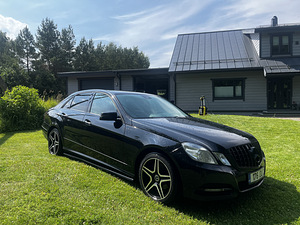 Mercedes-Benz E-класс (1 фото из 15)