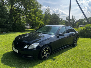 Mercedes-Benz E-класс (2 фото из 15)